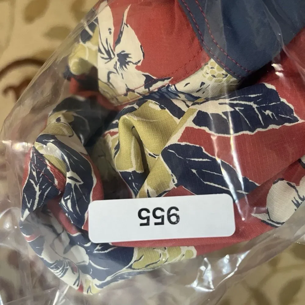 Patagonia‎ wavefarer board shorts swim trunks floral pattern size 34 unlined